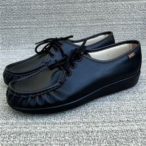 SAS Siesta - Lace Up Retro Style Wraps Supple Leather Black Loafer Women's 9 US